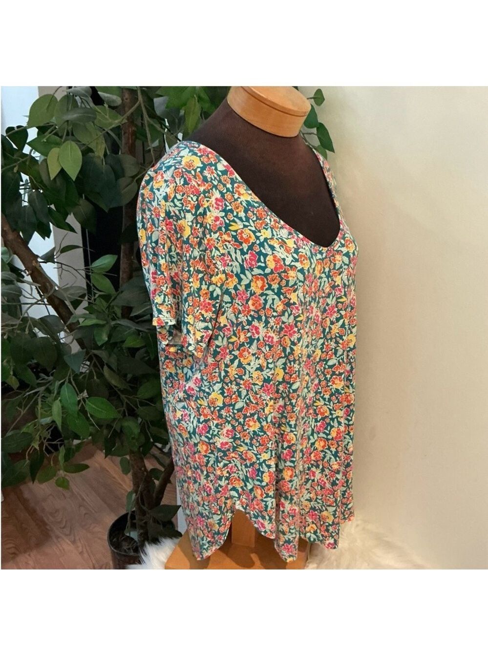 Women's LANE BRYANT Teal Floral Fitted Tunic Plus Size 22/24 - Picture 4 of 12